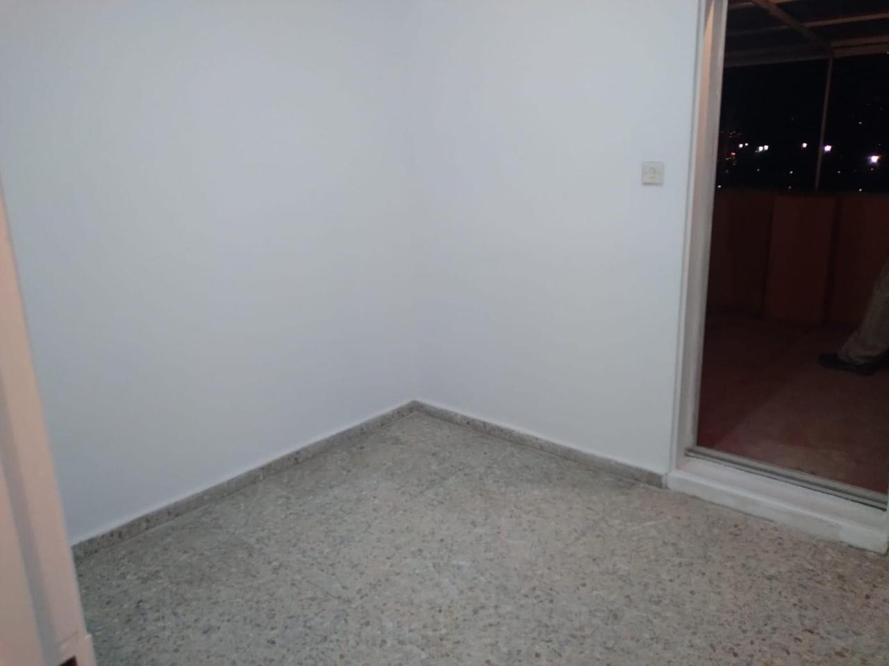 Foto 5 atico   con  terraza   zona  hospital