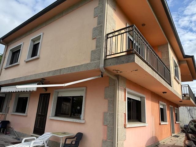CHALET   EN  POIO 