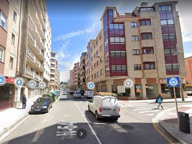 SE  VENDEN  2  PLAZAS  DE  GARAJE  JUNTAS - Pontevedra